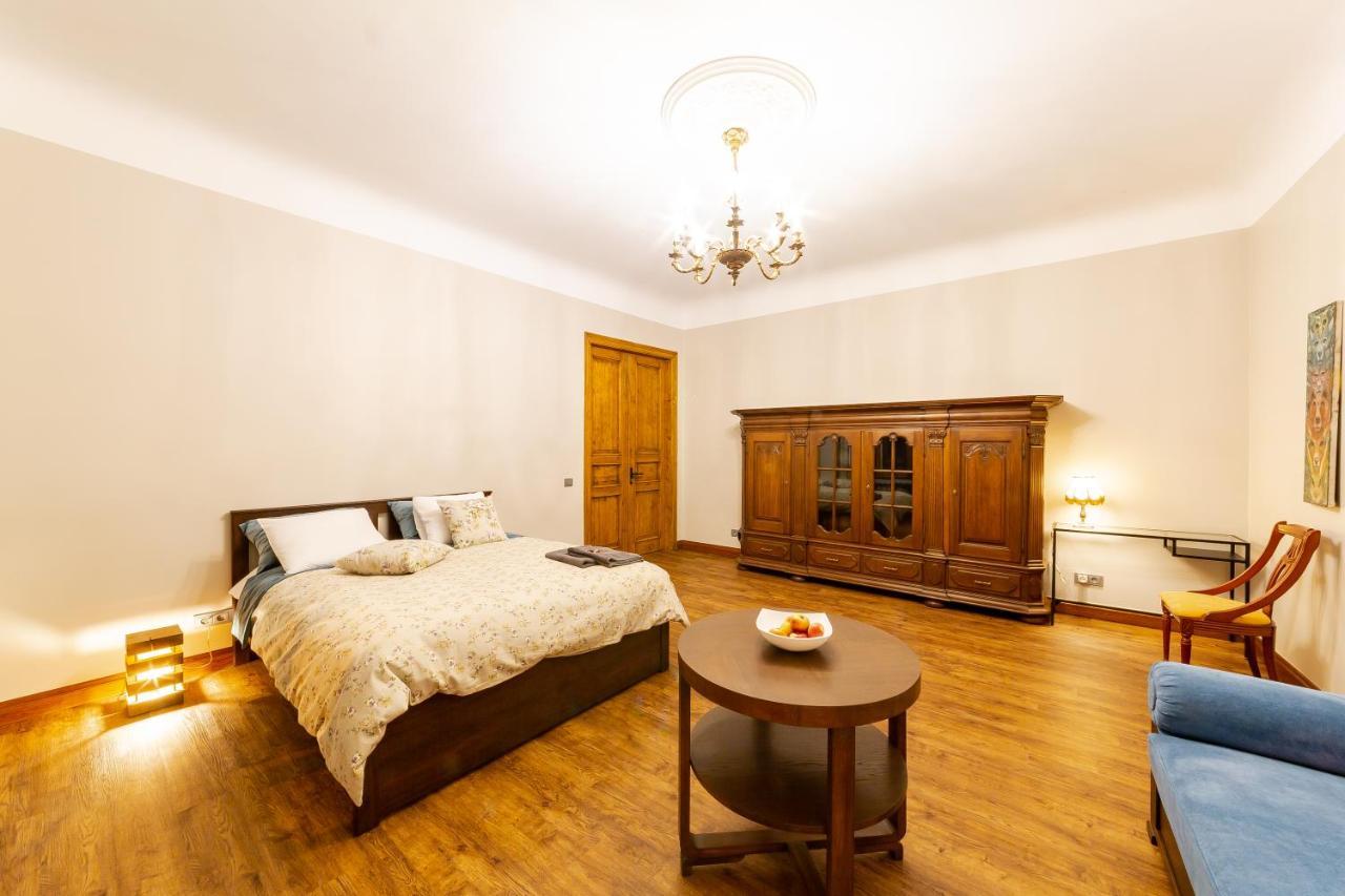 Apartamento Cozy Storie'S Ap, 47Sqm, Renovated 2020, Free Parking Riga Exterior foto