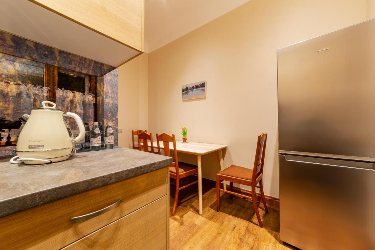Apartamento Cozy Storie'S Ap, 47Sqm, Renovated 2020, Free Parking Riga Exterior foto