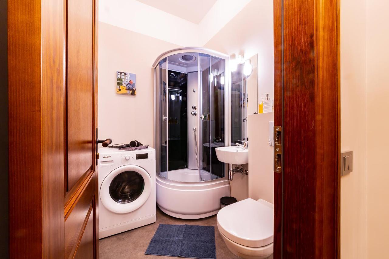 Apartamento Cozy Storie'S Ap, 47Sqm, Renovated 2020, Free Parking Riga Exterior foto